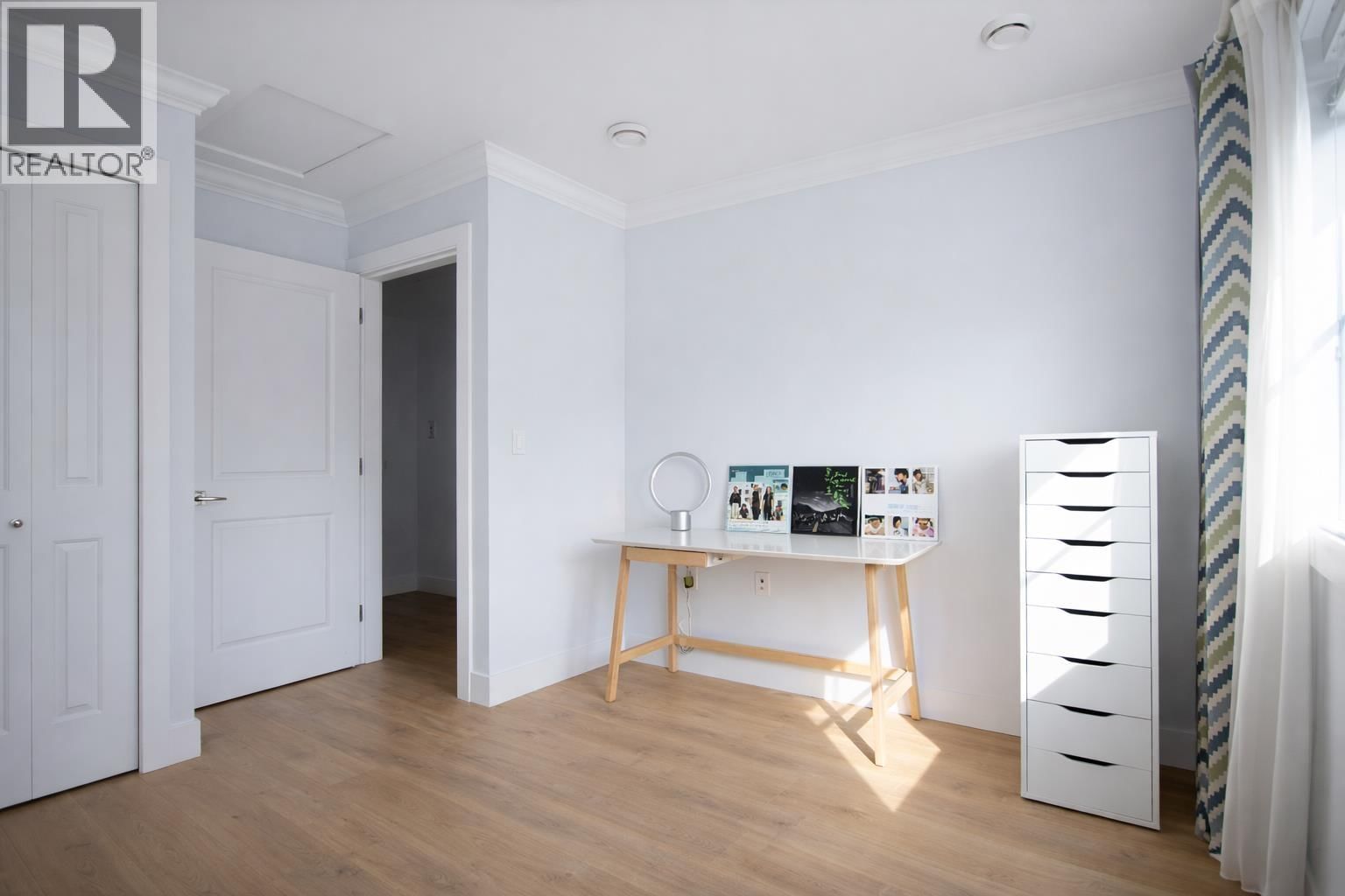 2 - 8477 WILLIAMS ROAD Image 17