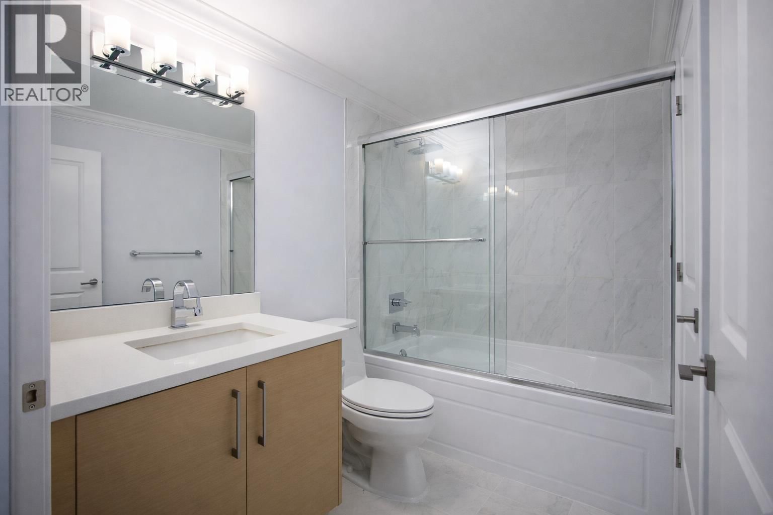 2 - 8477 WILLIAMS ROAD Image 19