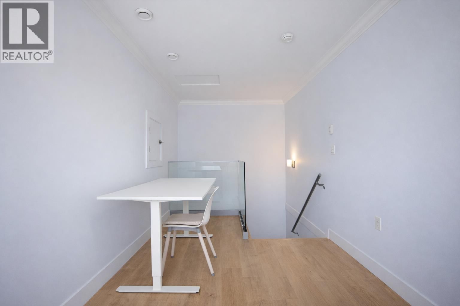 2 - 8477 WILLIAMS ROAD Image 20