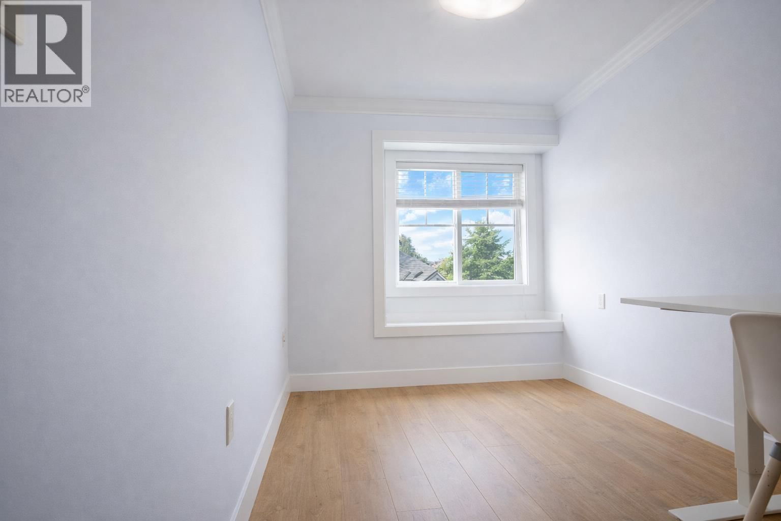 2 - 8477 WILLIAMS ROAD Image 21