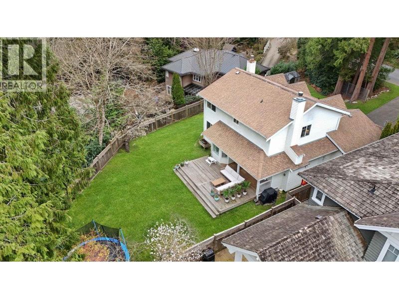 5636 MARINE Drive West Vancouver British Columbia, V7W 2R6 - 3 Bedrooms Home For Sale