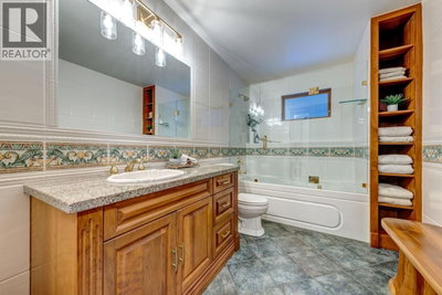 6361 FAIRWAY Drive | Whistler British Columbia | Slide Image Twenty-one