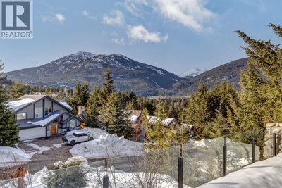 6361 FAIRWAY Drive | Whistler British Columbia | Slide Image Twenty-seven