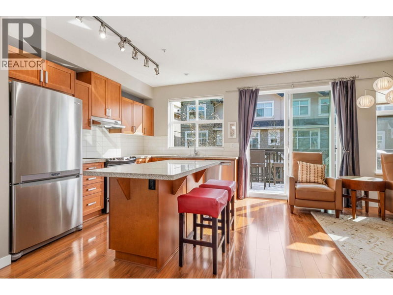 716 ORWELL Street, North Vancouver, V7J0A5 | Image 2
