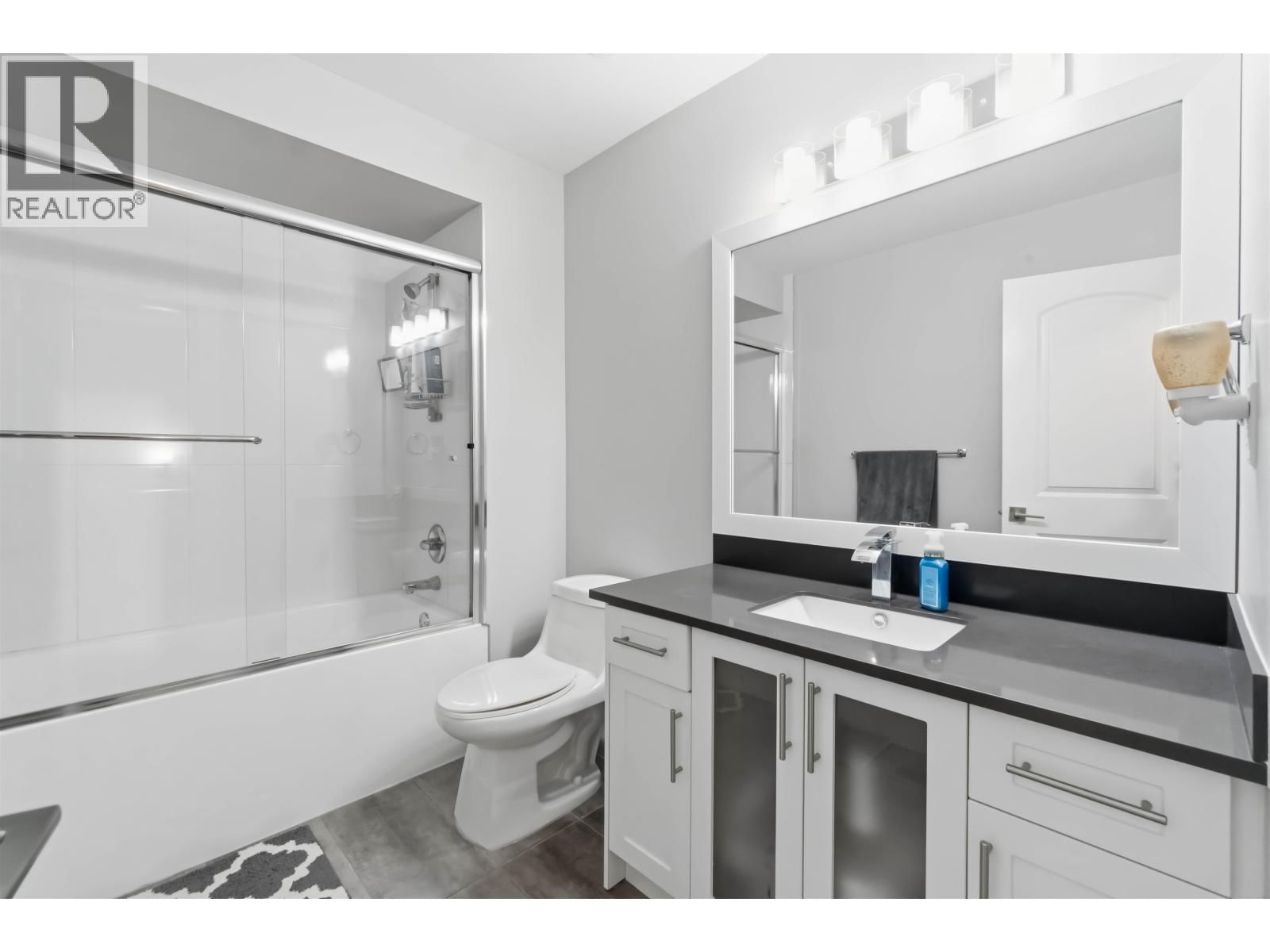 9016 ALTAIR PLACE Image 16