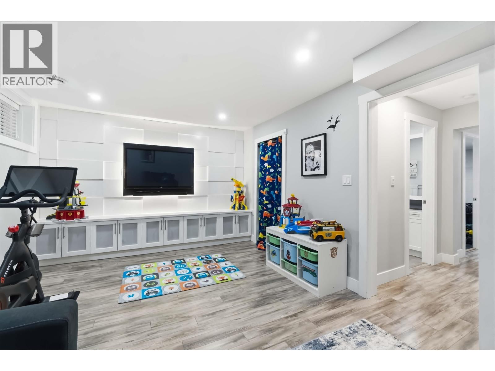 9016 ALTAIR PLACE Image 22