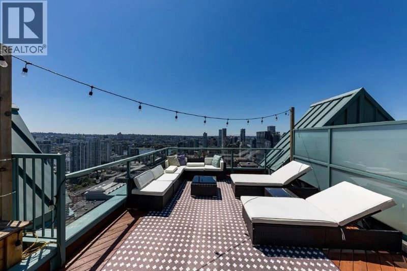 939 HOMER Street Vancouver British Columbia, V6B 2W6 - 2 Bedrooms Condo For Sale