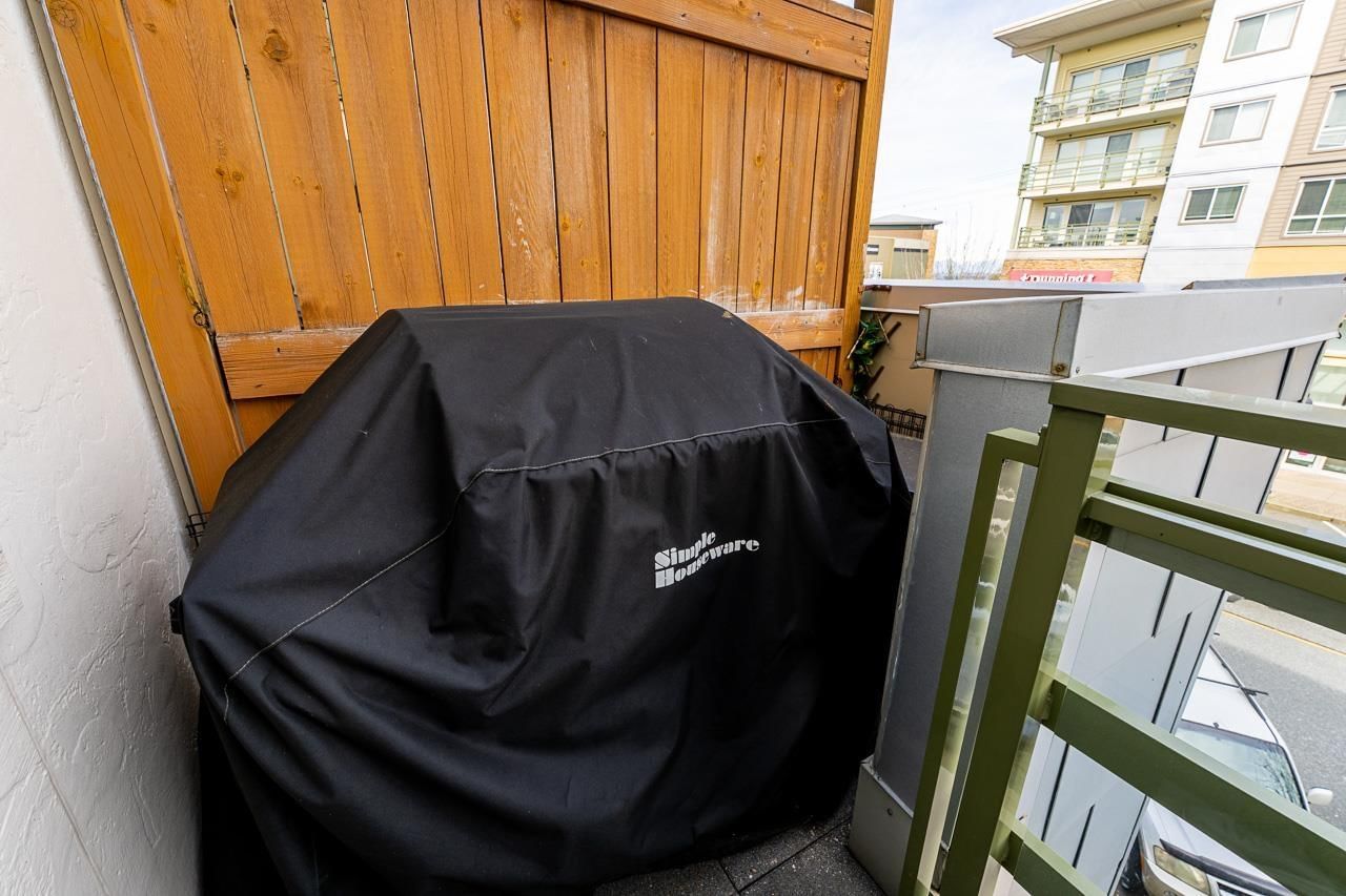 218 - 15735 CROYDON DRIVE Image 26