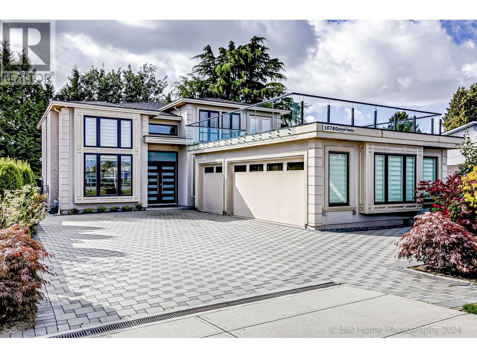 10780 RIVER Drive, Richmond, British Columbia V6X 1Z4