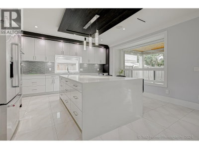 10780 RIVER Drive | Richmond British Columbia | Slide Image Ten