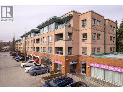 223 MOUNTAIN Highway | North Vancouver British Columbia | Slide Image Twenty-seven
