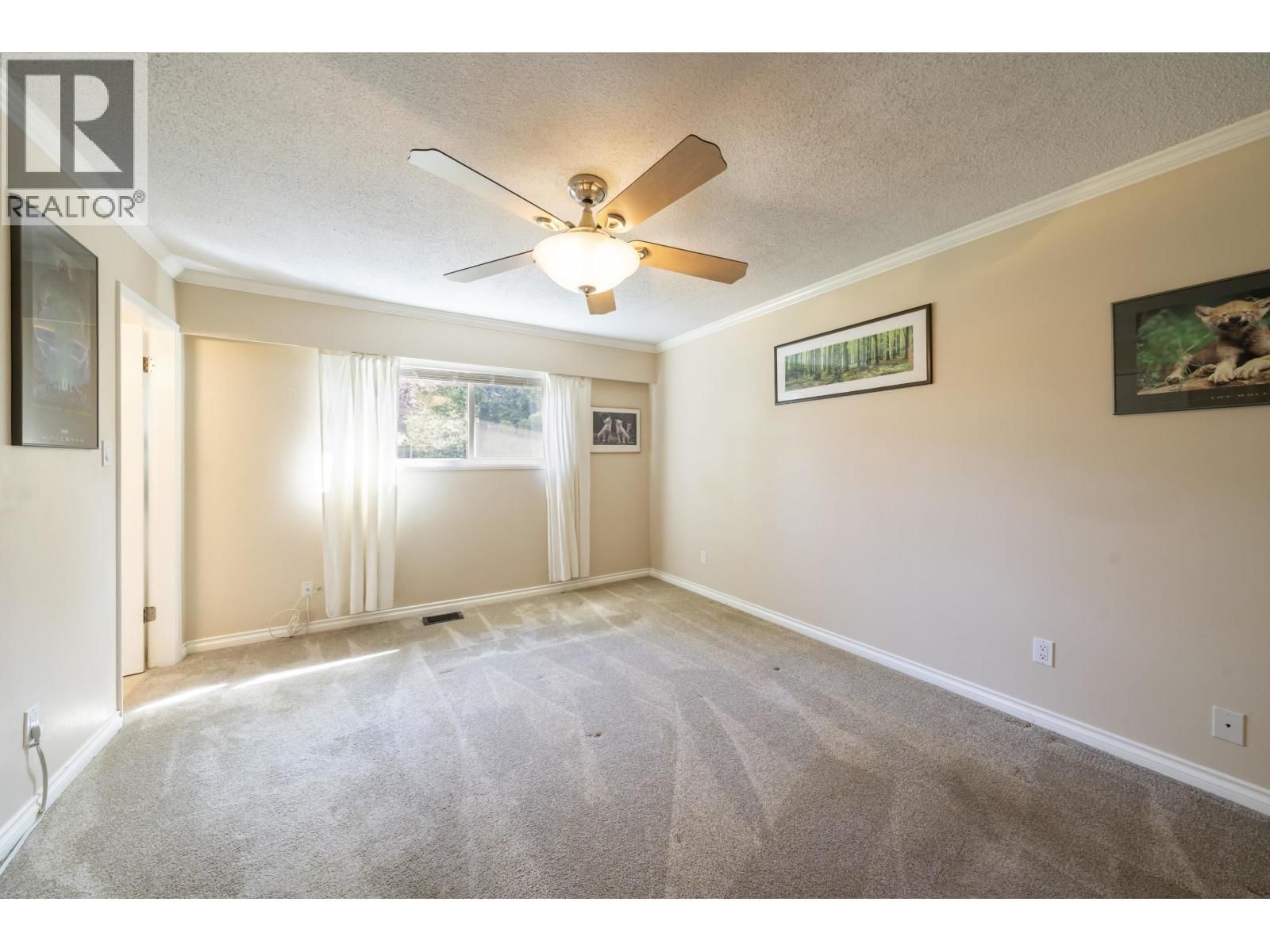 260 54A STREET Image 15