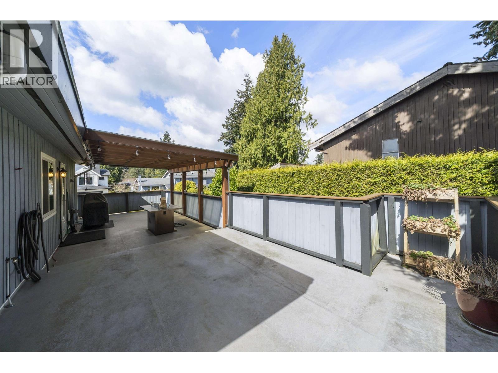 260 54A STREET Image 28