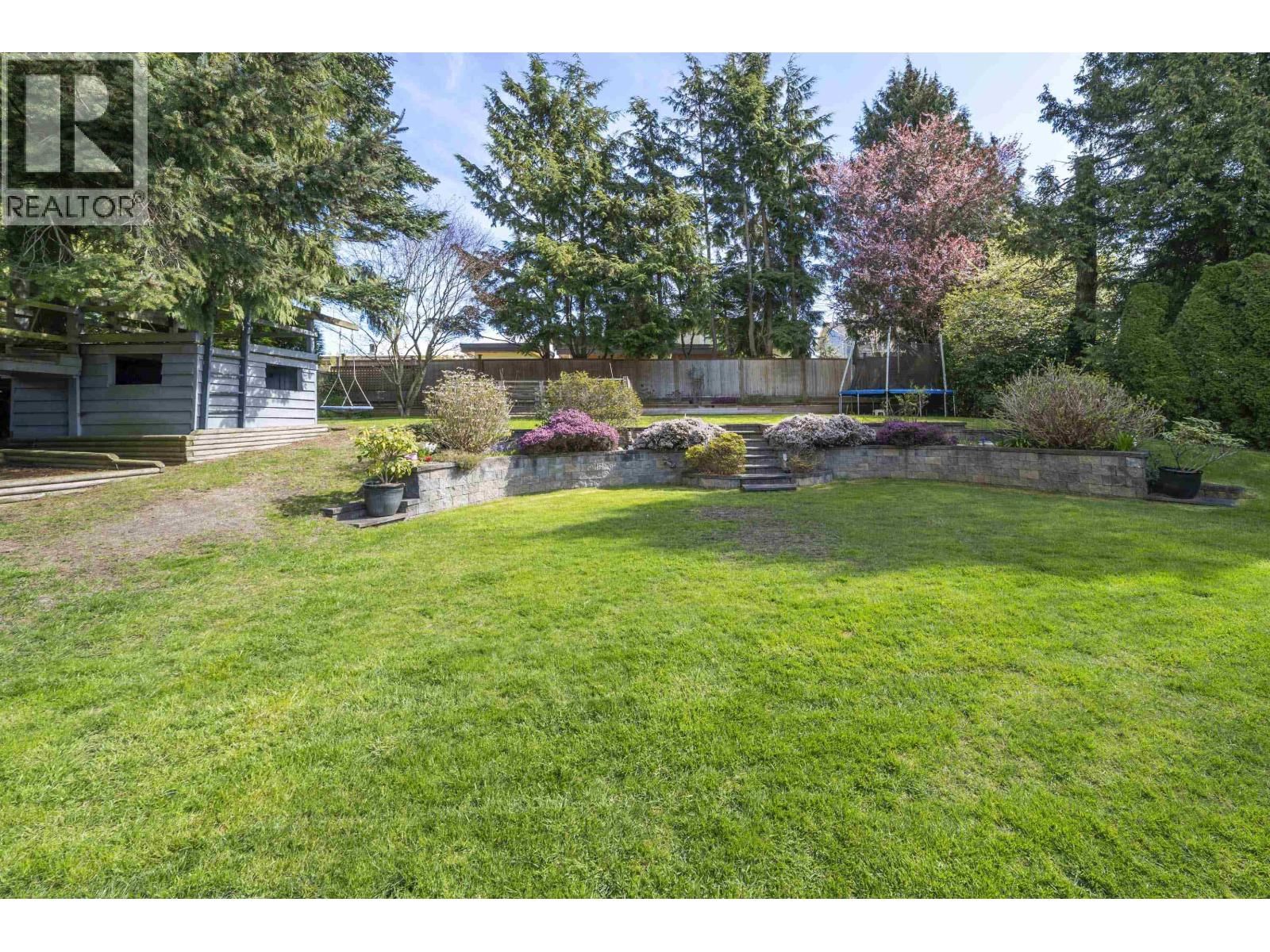 260 54A STREET Image 35