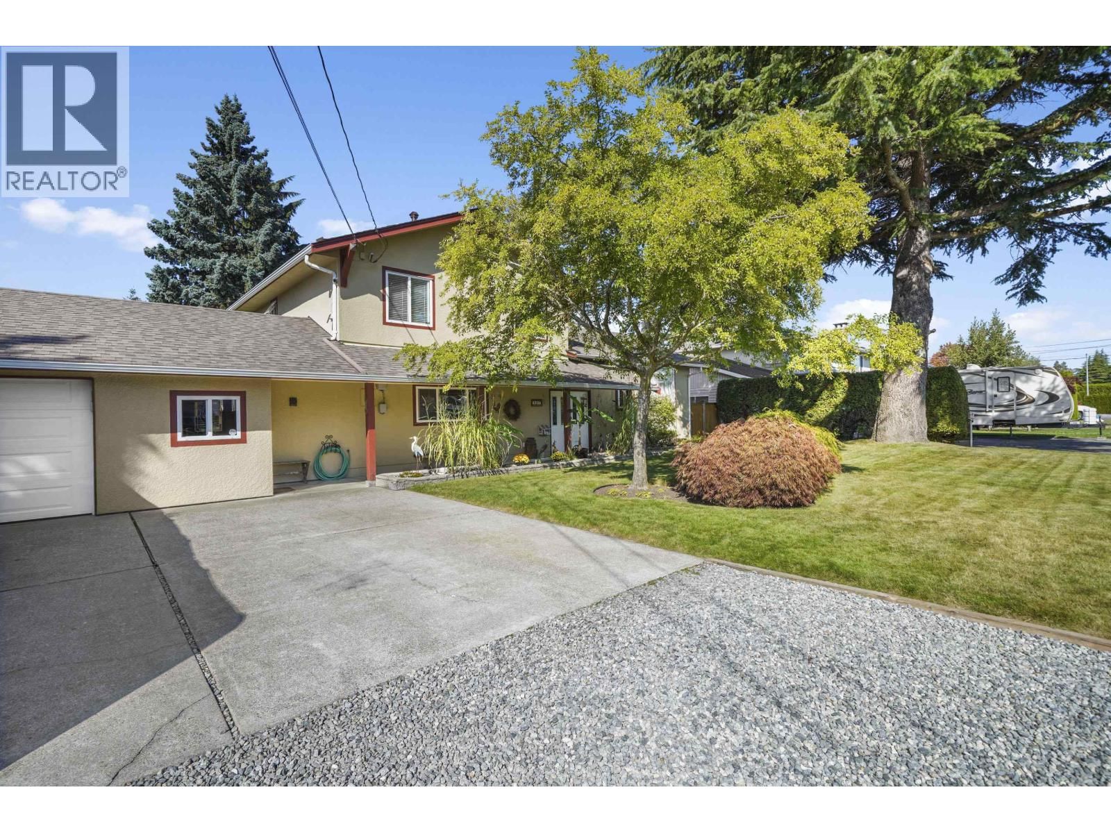 4967 59 STREET Image 2