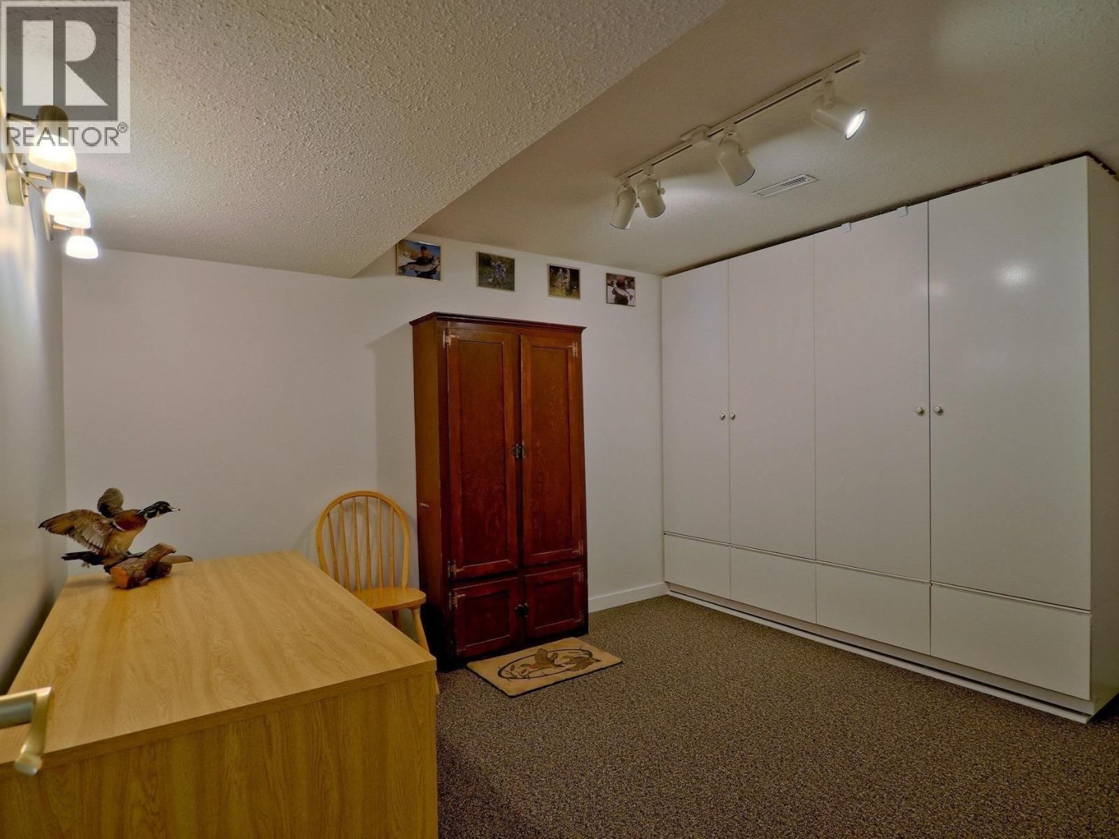 5664 GREEN LAKE ROAD Image 25