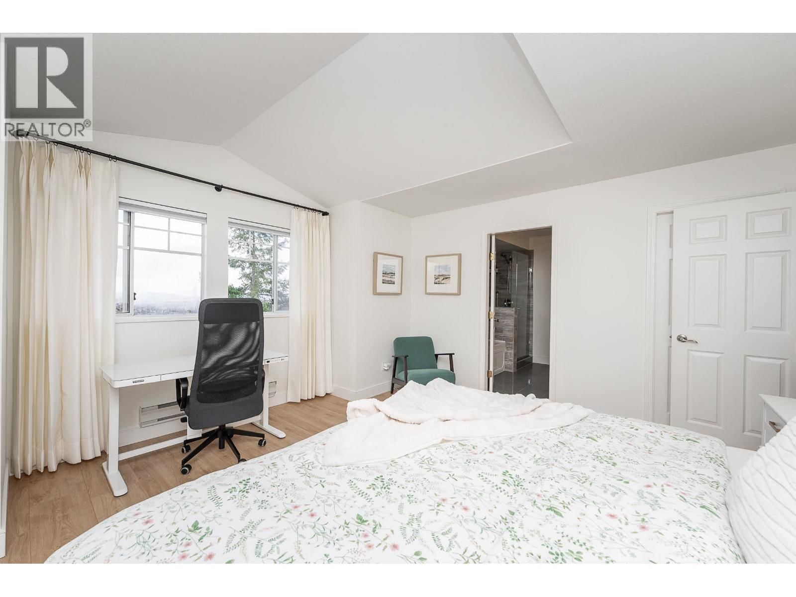 13 - 2979 PANORAMA DRIVE Image 17