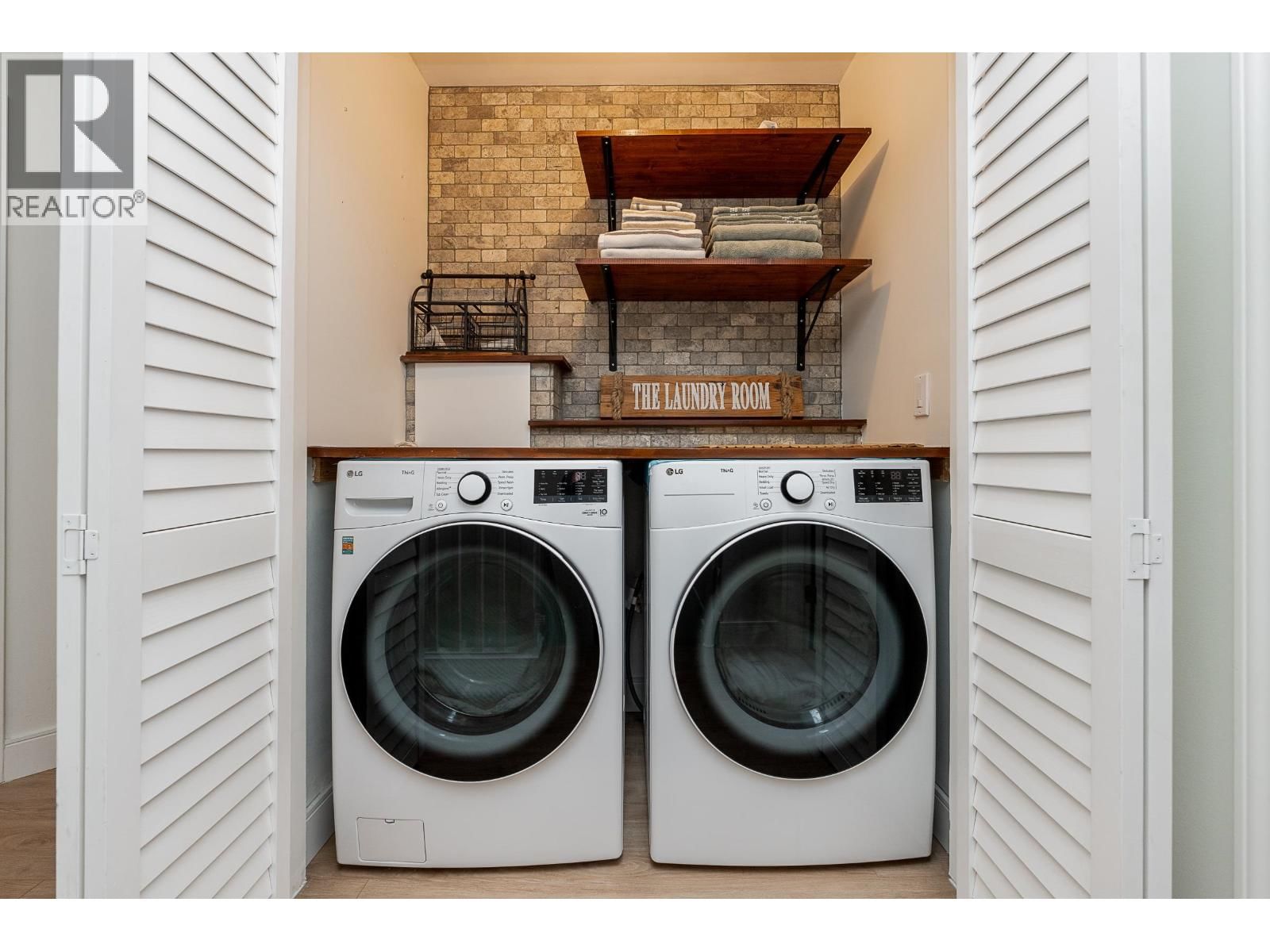 13 - 2979 PANORAMA DRIVE Image 24