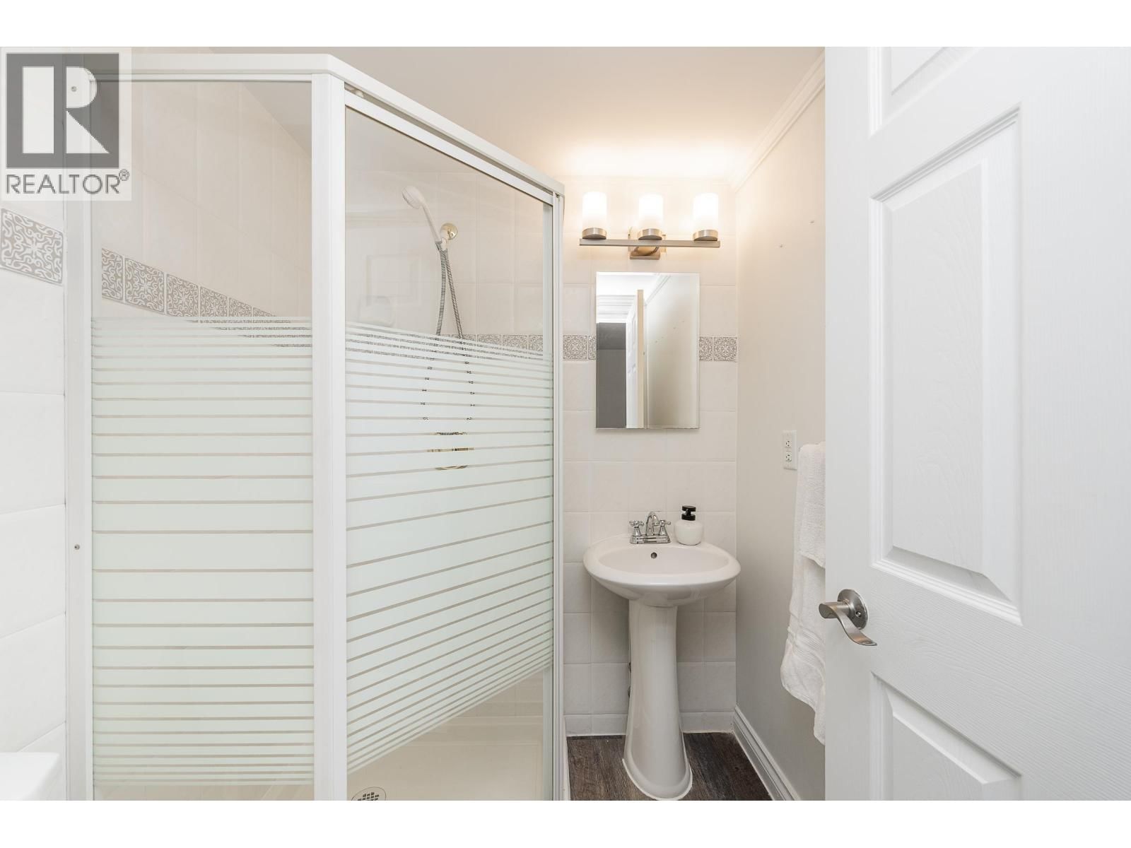 13 - 2979 PANORAMA DRIVE Image 27