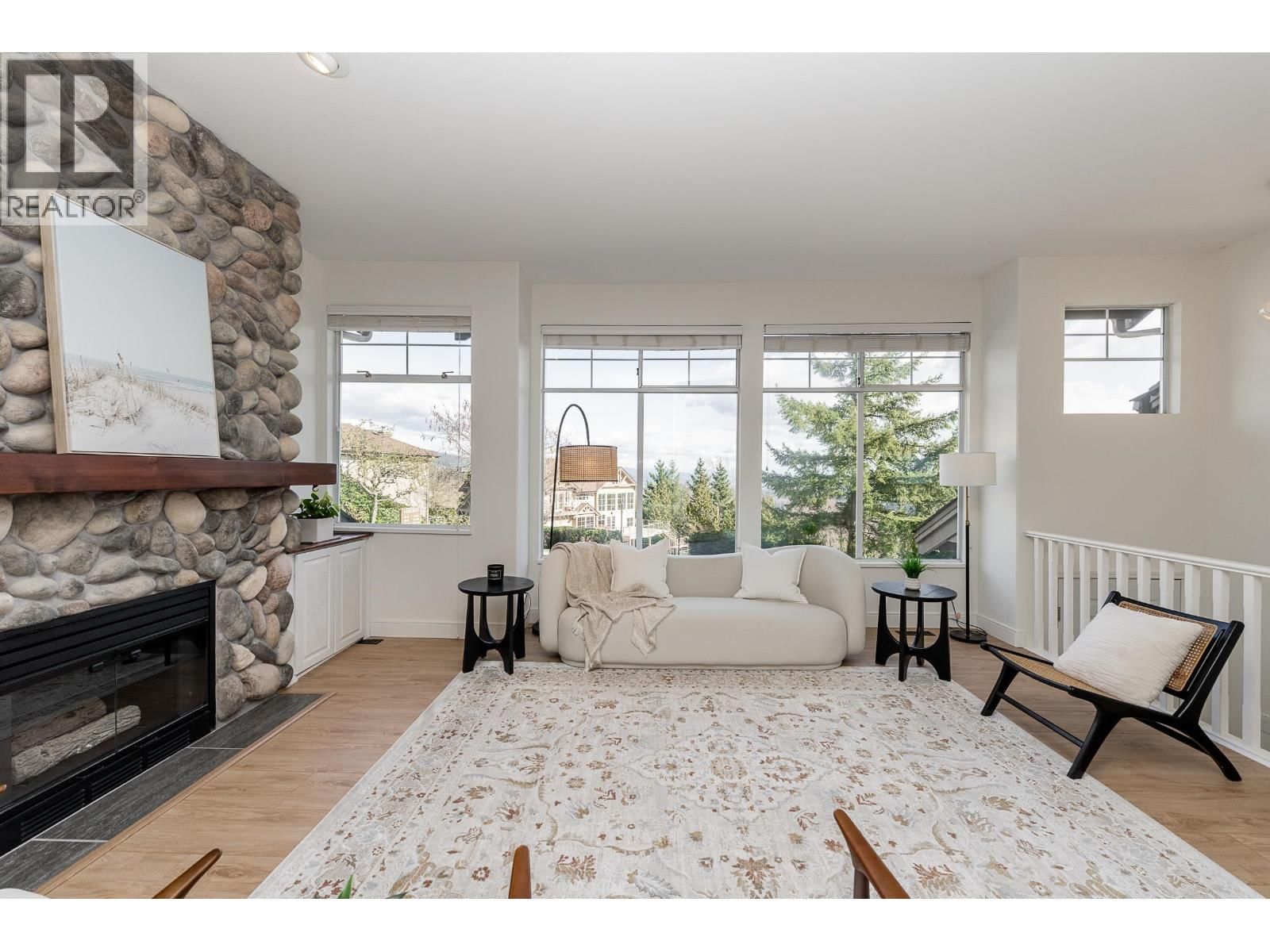 13 - 2979 PANORAMA DRIVE Image 4