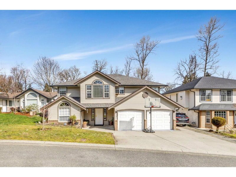 3770 CLEARBROOK Road Abbotsford British Columbia, V2T 6N3 - 6 Bedrooms Condo For Sale