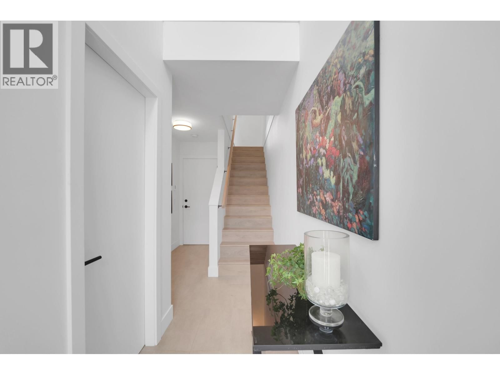 38043 HELM WAY Image 10