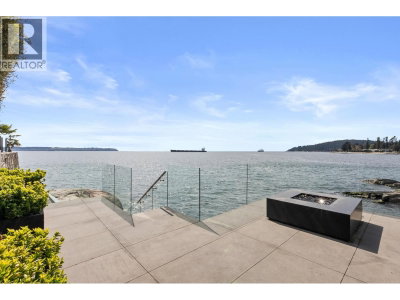 3906 MARINE Drive | West Vancouver British Columbia | Slide Image Four