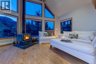 2748 COYOTE Place | Whistler British Columbia | Slide Image Twenty