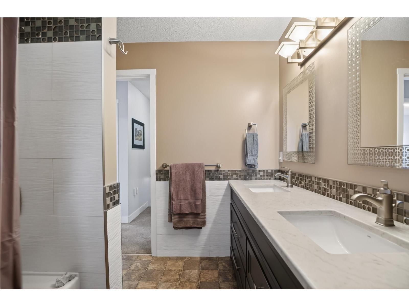 10055 KENSWOOD DRIVE Image 17