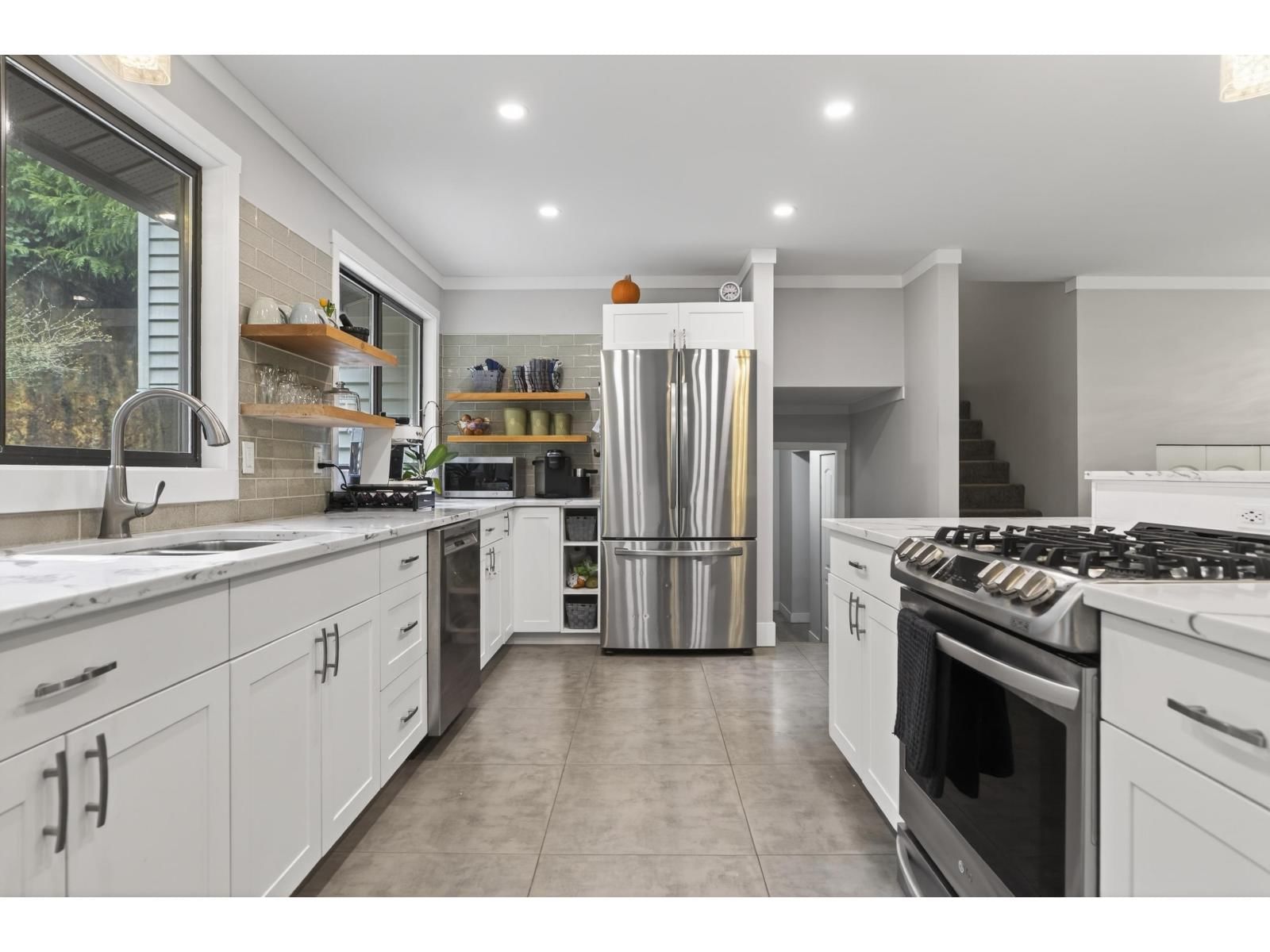 10055 KENSWOOD DRIVE Image 9