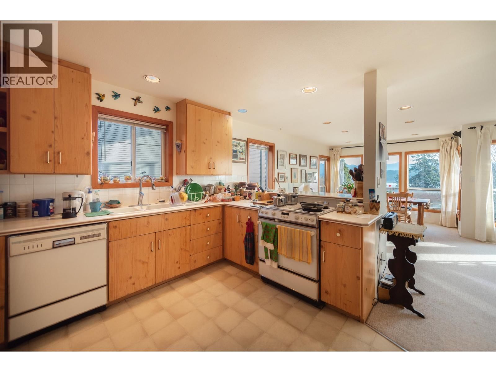 476 ABBS ROAD Image 14