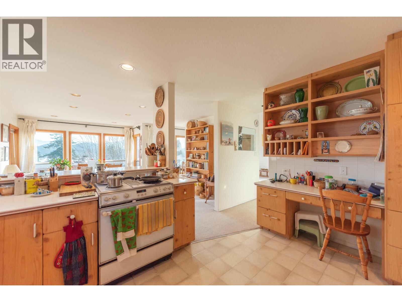 476 ABBS ROAD Image 15