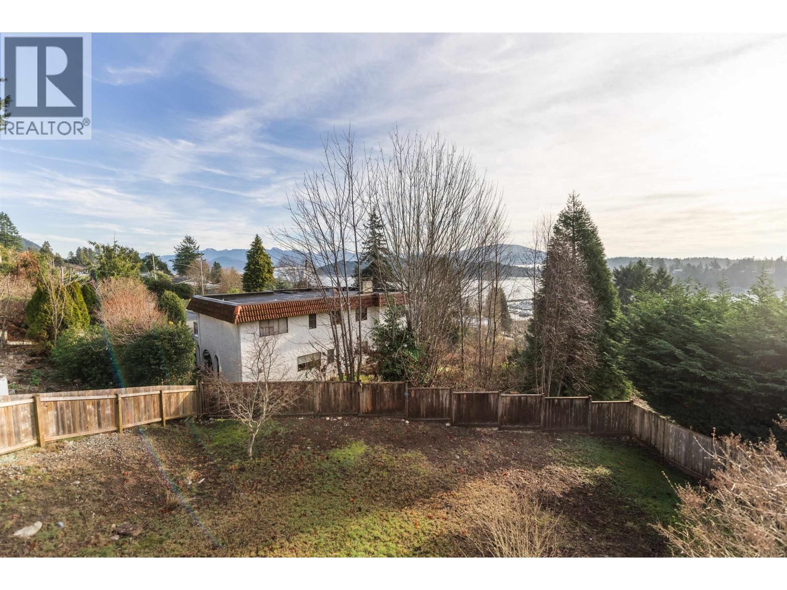 476 ABBS ROAD Image 24