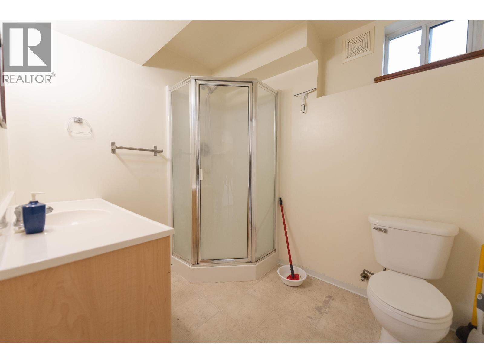 476 ABBS ROAD Image 37