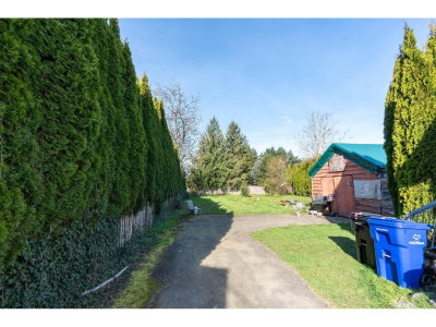 9853 YOUNG Road | Chilliwack British Columbia | Slide Image Sixteen