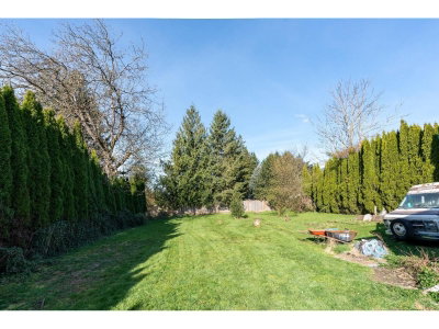 9853 YOUNG Road | Chilliwack British Columbia | Slide Image Nineteen