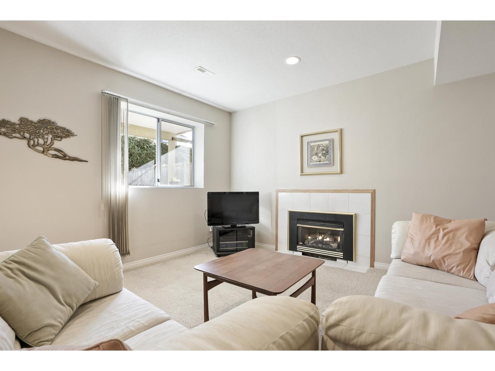 12708 17A AVENUE Image 31