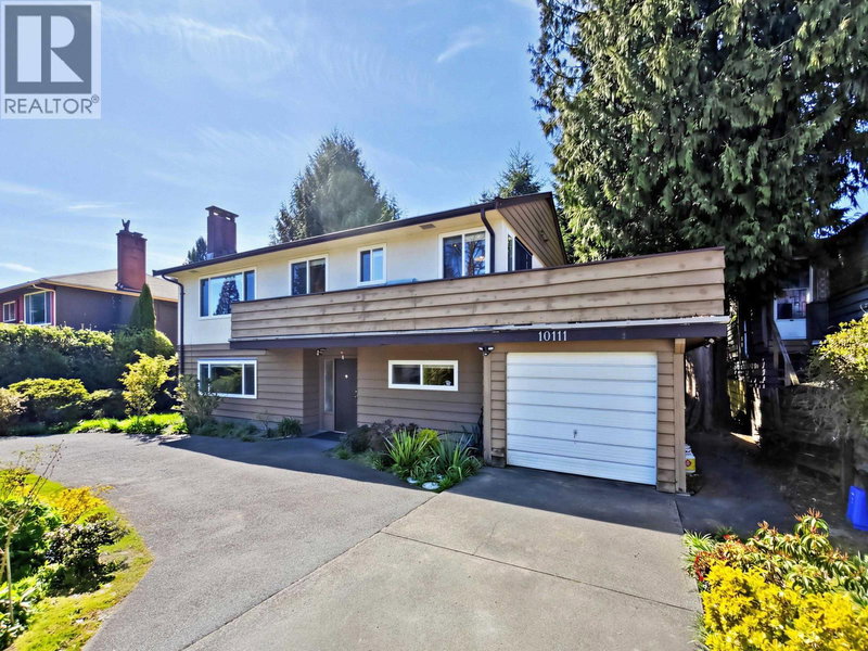 10111 AINSWORTH Crescent, Richmond, V7A3V3 | Image 2