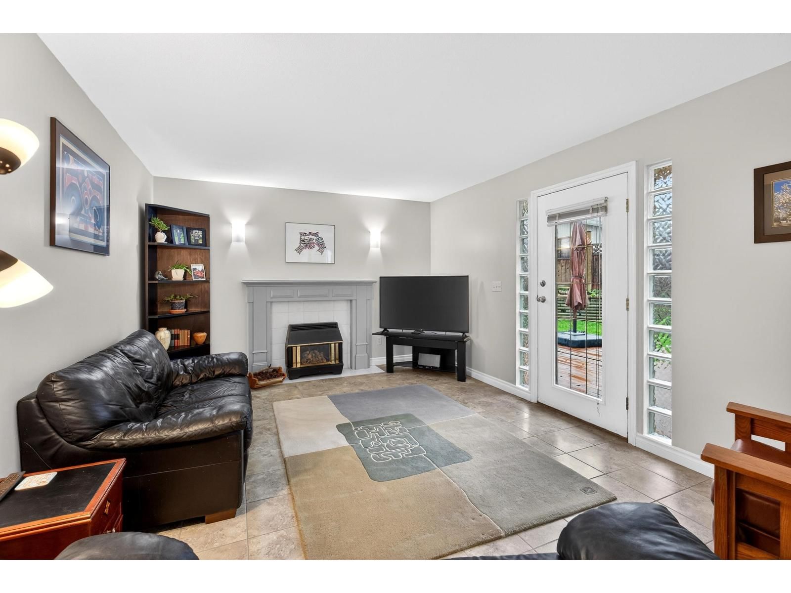 885 165 STREET Image 18