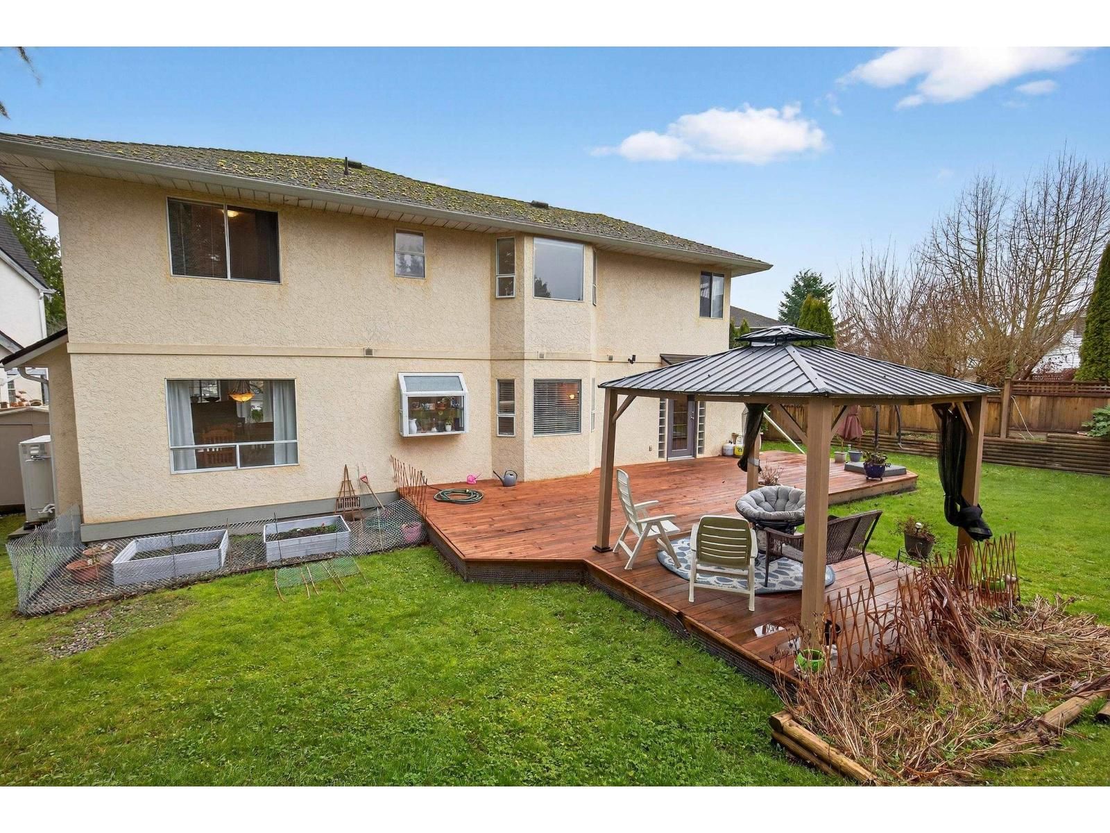 885 165 STREET Image 39