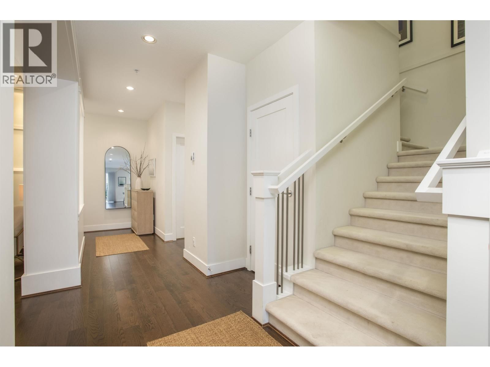 28 - 555 RAVEN WOODS DRIVE Image 19