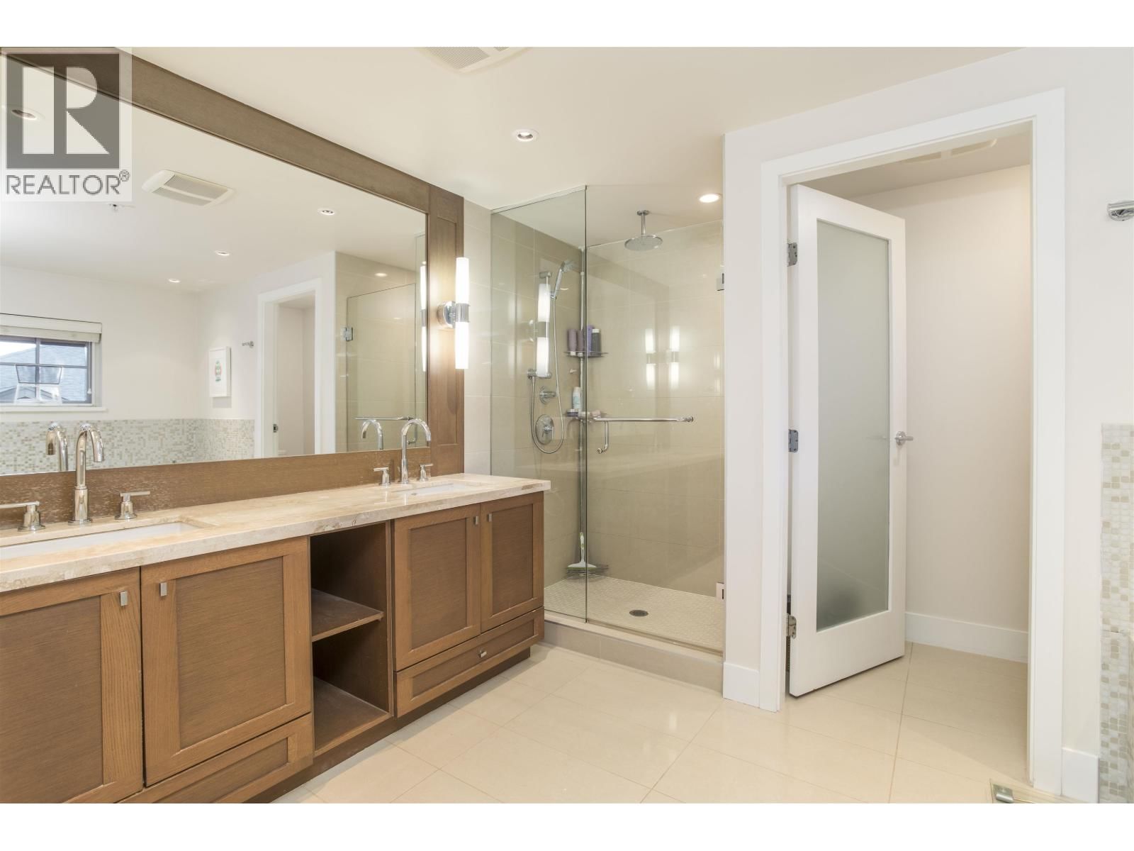 28 - 555 RAVEN WOODS DRIVE Image 28