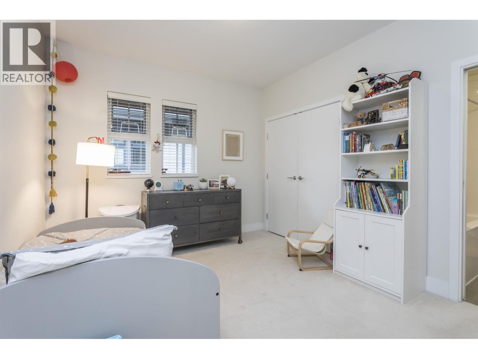 28 - 555 RAVEN WOODS DRIVE Image 32