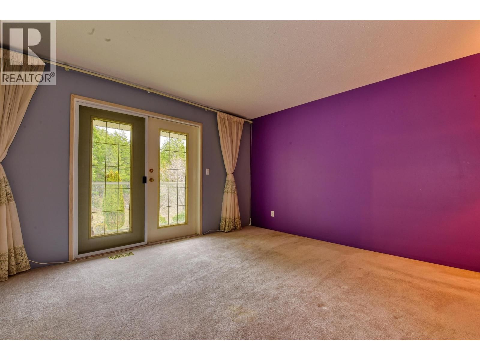 311 LEXINGTON ROAD Image 11