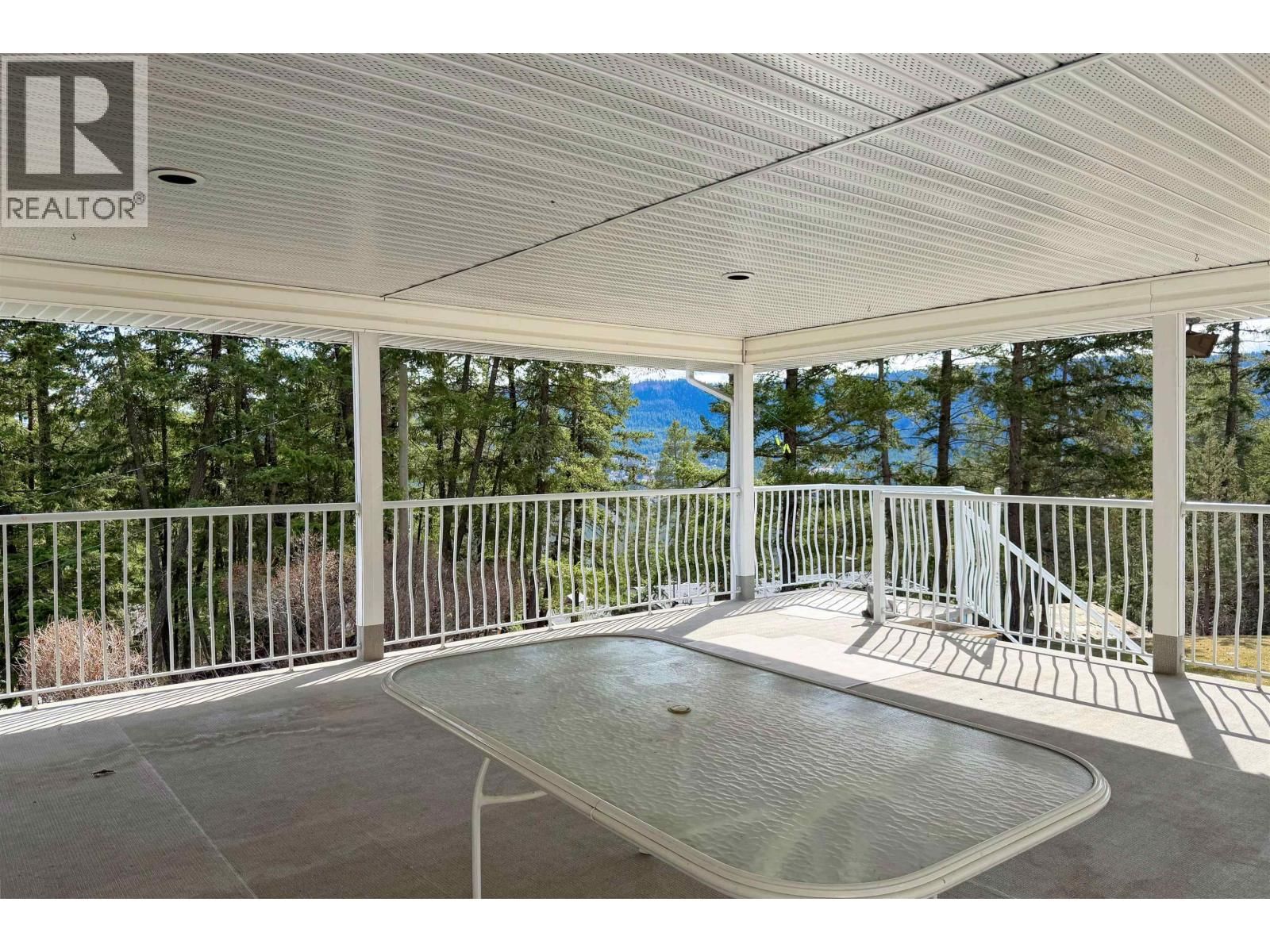 311 LEXINGTON ROAD Image 25