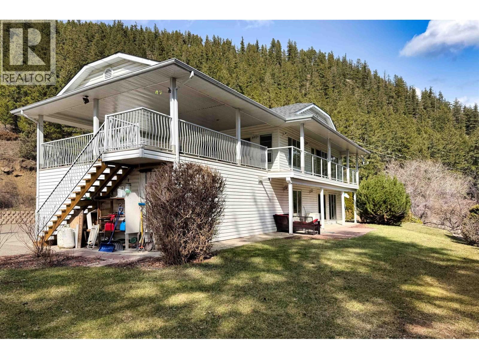 311 LEXINGTON ROAD Image 36