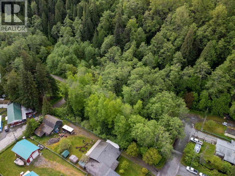 BLK B MAPLE Street, Terrace, V8G3X5 | Image 3