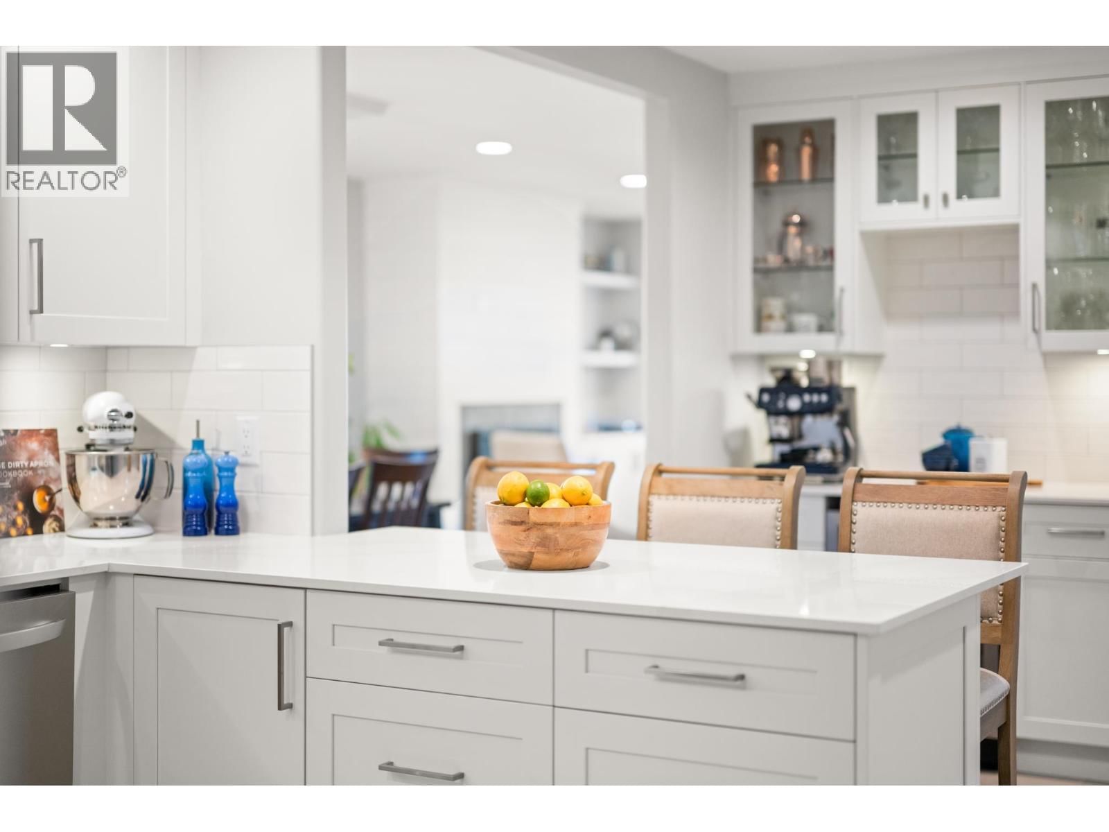 23216 121A AVENUE Image 13