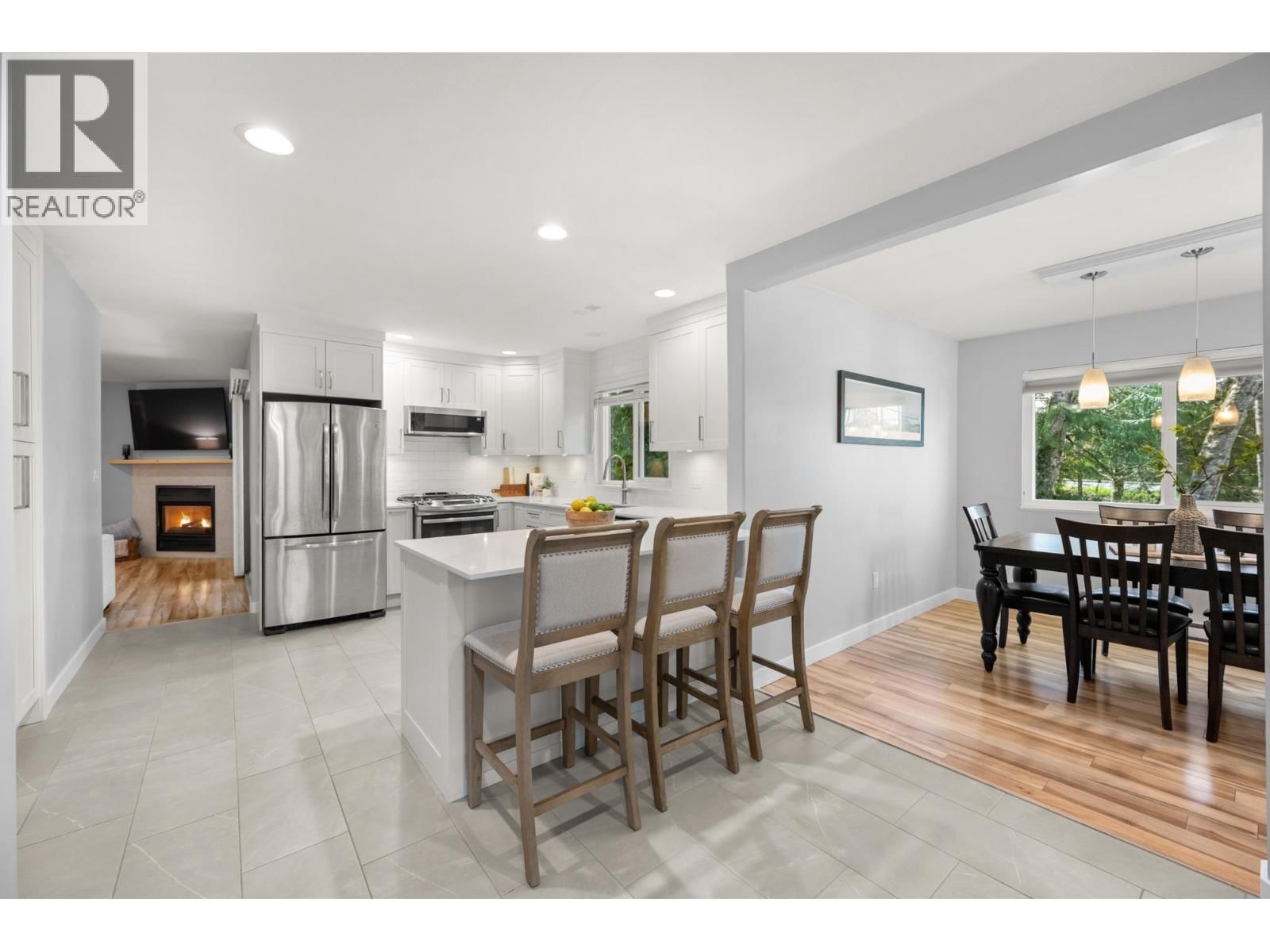 23216 121A AVENUE Image 15