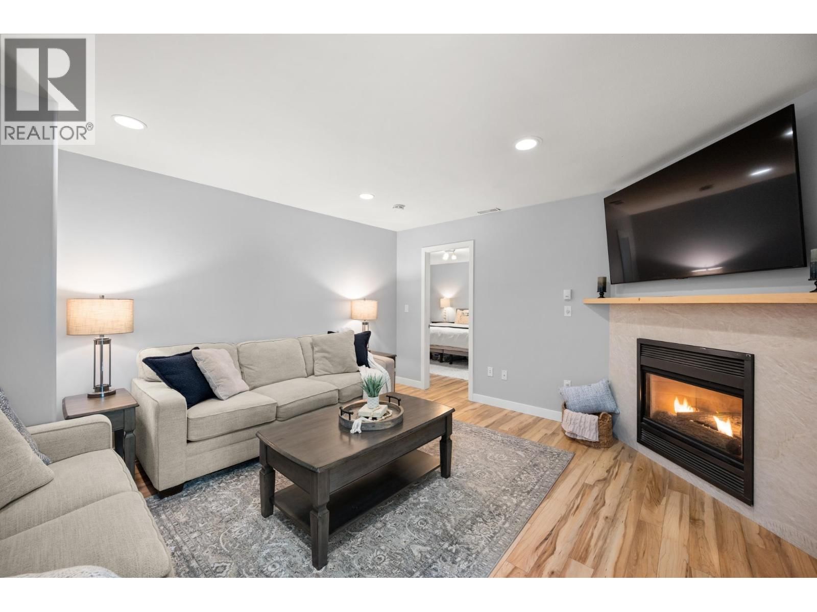 23216 121A AVENUE Image 22